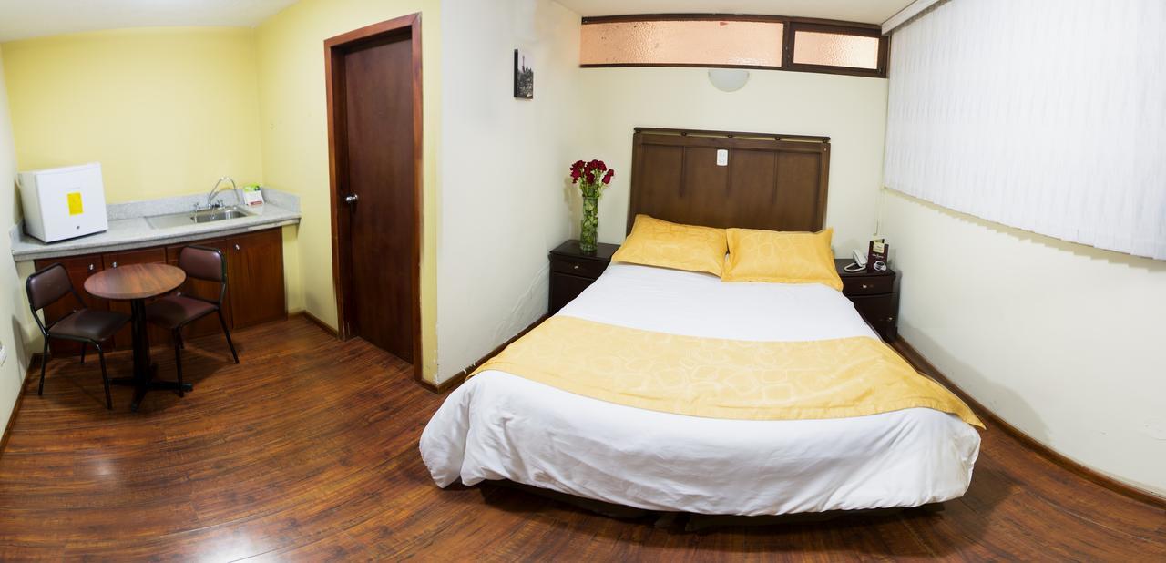 Hotel Saint Thomas キト エクステリア 写真